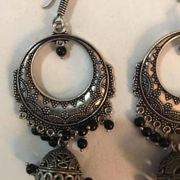 Oxidized earrings - Picture 3 of 4